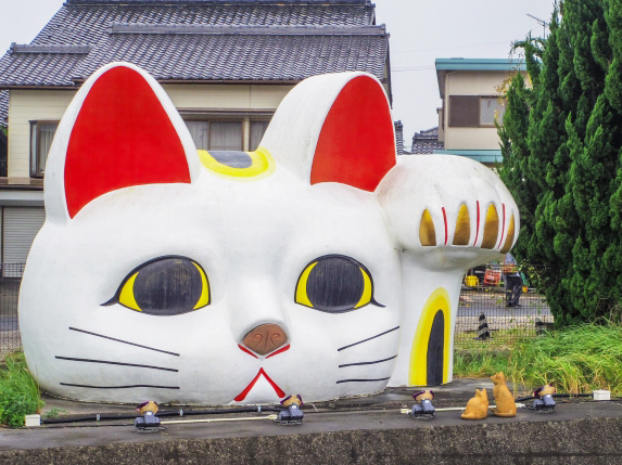 Yakimono Walk & INAX Live Museum